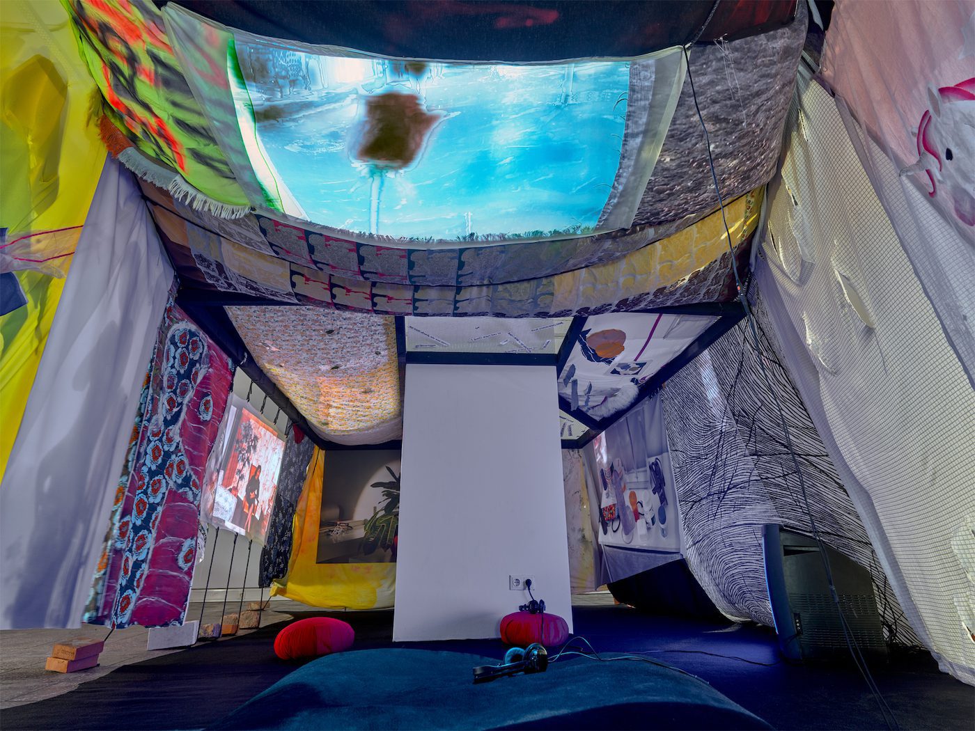 Monilola Olayemi Ilupeju: Hands Full of Air