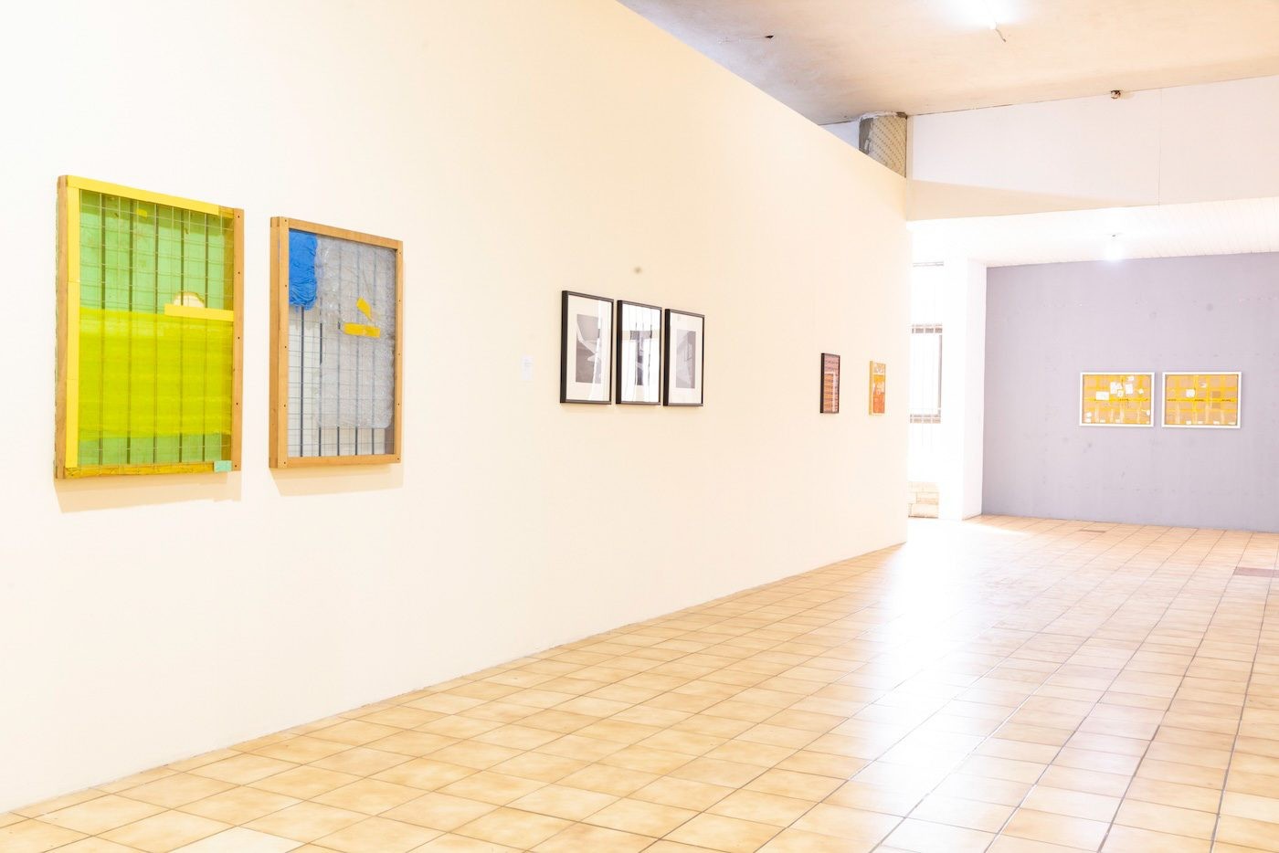 Installation View of “Elolo Bosoka: What he saw sees when he went goes strolling“ at Museum of Science and Technology (MST), Accra. September 12th – October 30th, 2024. Courtesy of the artist.
