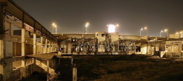 Haroon Gunn-Salie. No mans land, 2013.