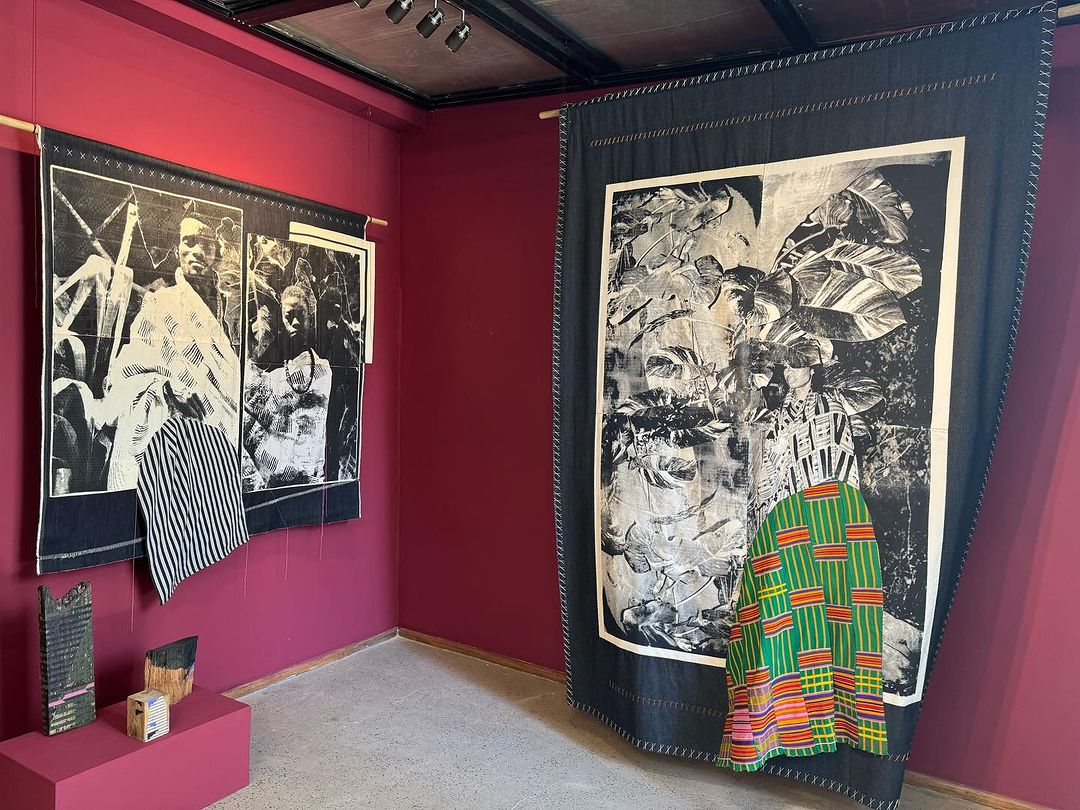 Installation View of „Zohra Opoku: With Every Fibre Of (My) Being“ at Raw Material Company. Photo: Marie Hélène Pereira.