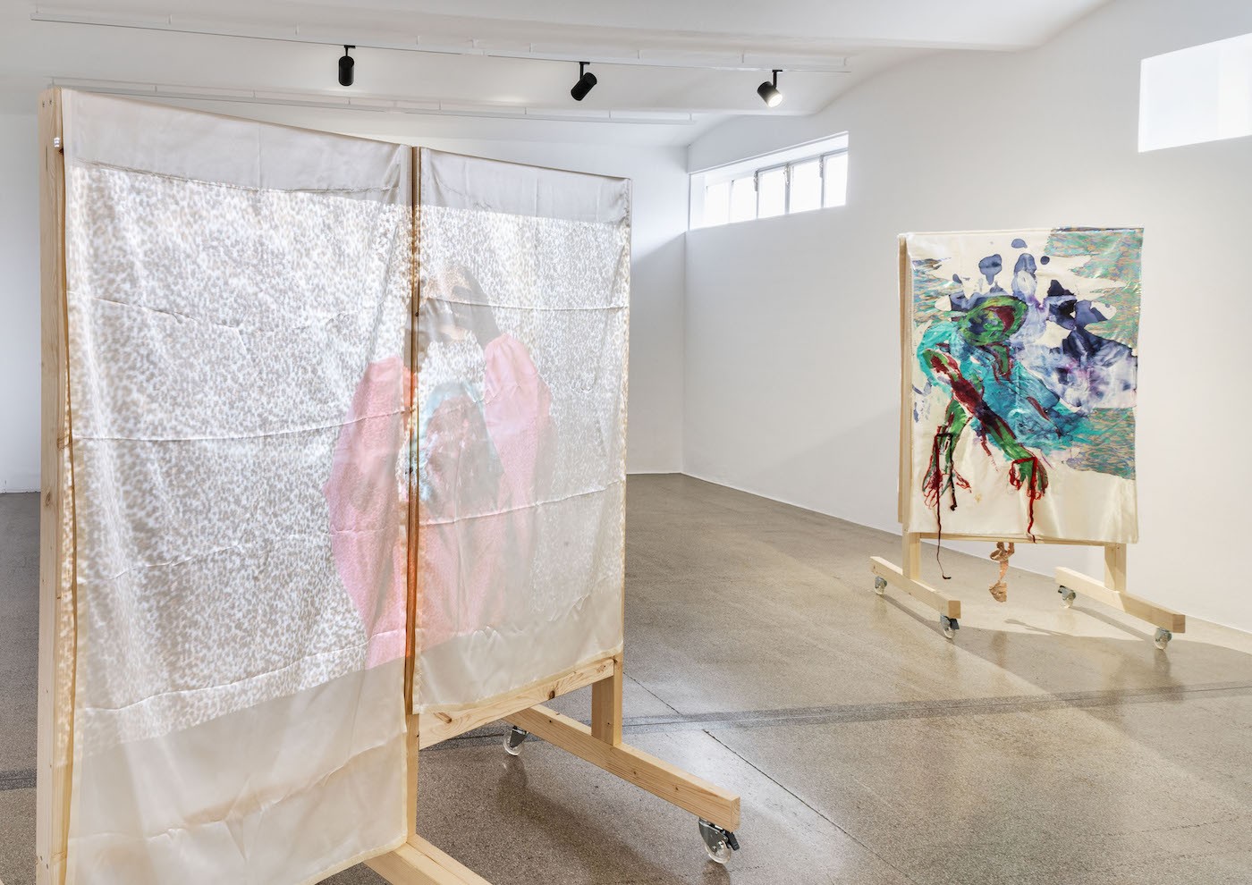 Kresiah Mukwazhi, Kirawa, installation view, Secession 2023, photo: Iris Ranzinger.