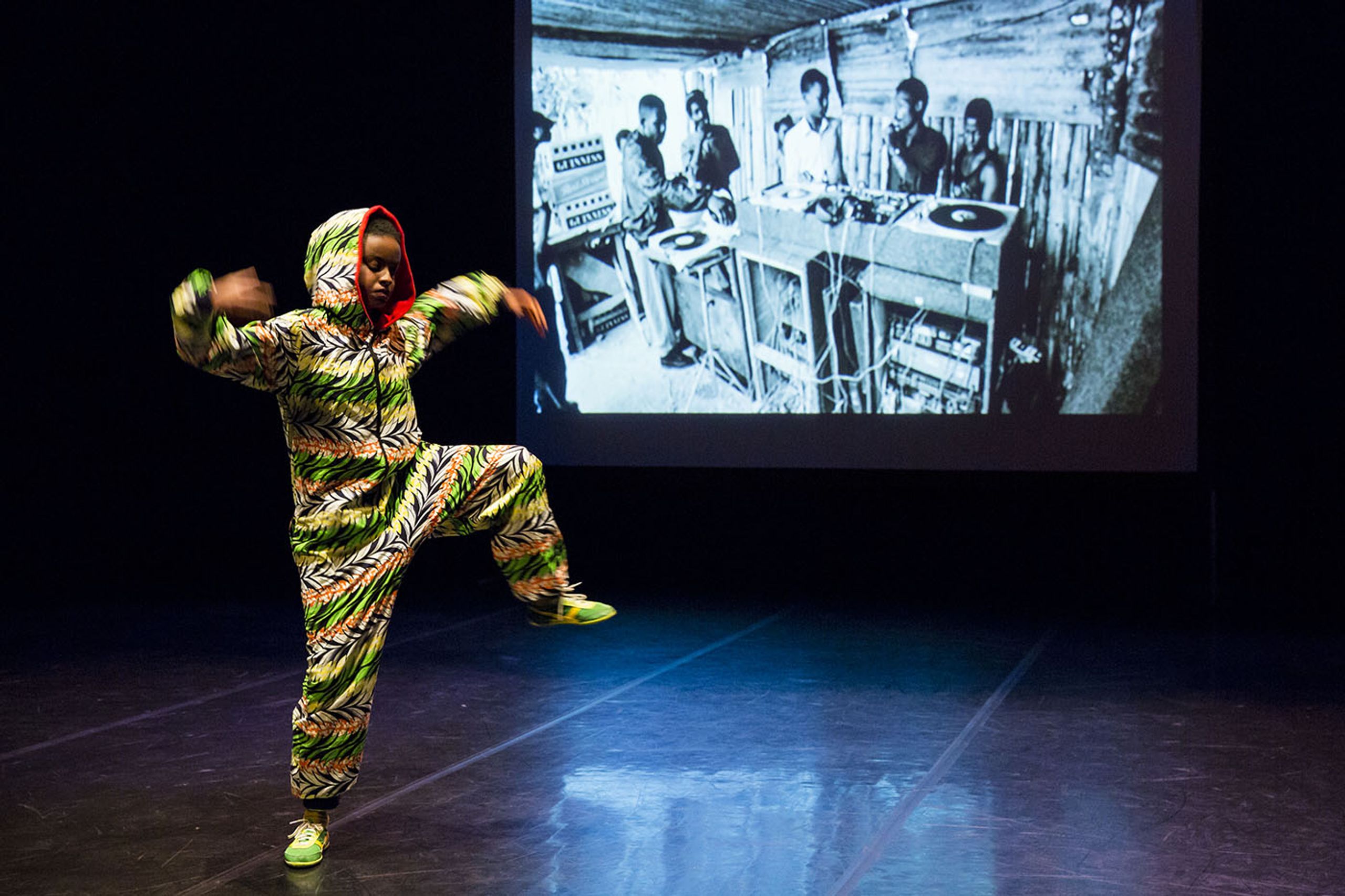 Ana Pi, Le Tour Du Monde Des Danses Urbaines, 2014. View Pierre Ricci.