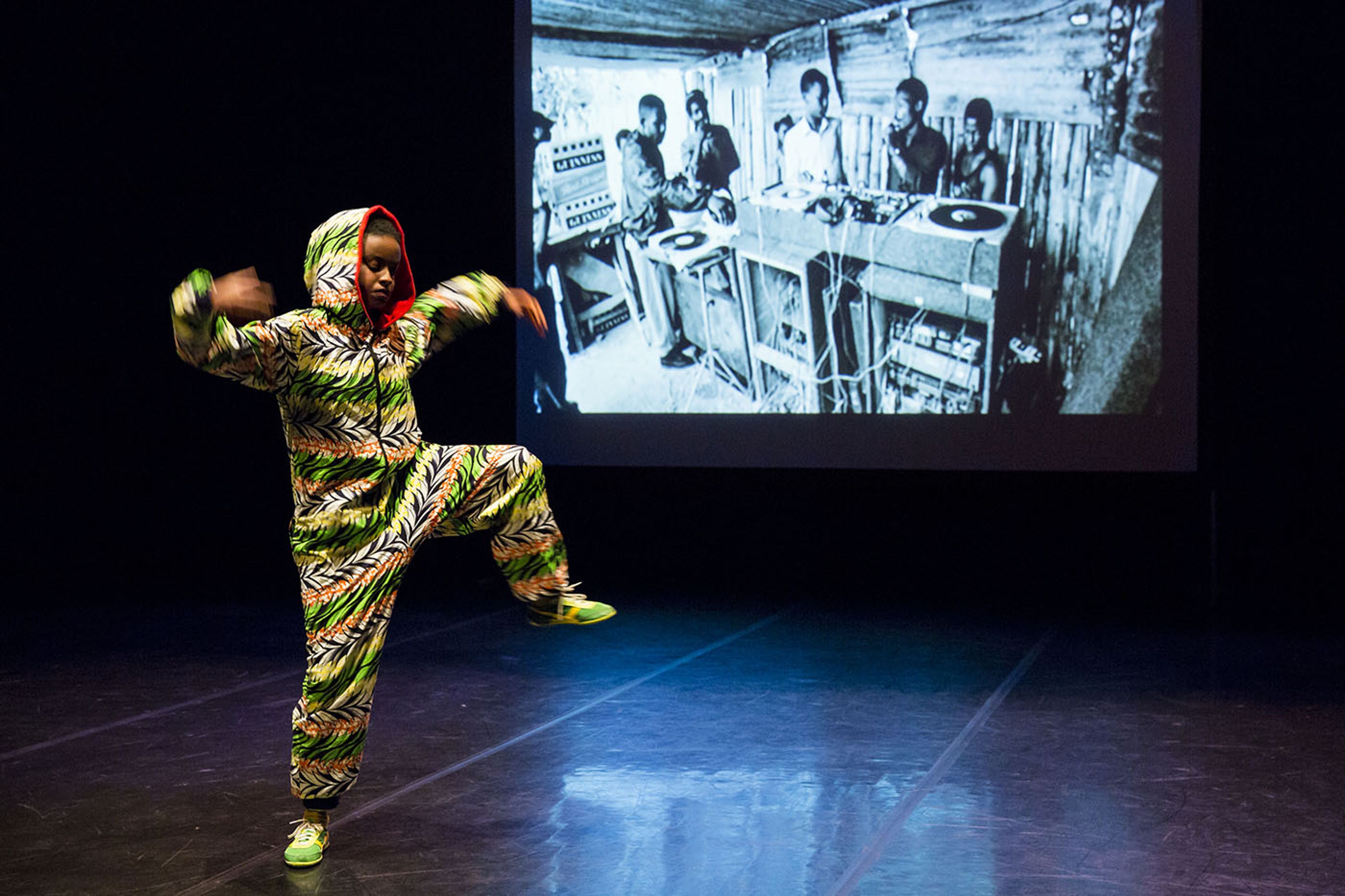 Ana Pi, Le Tour Du Monde Des Danses Urbaines, 2014. View Pierre Ricci.