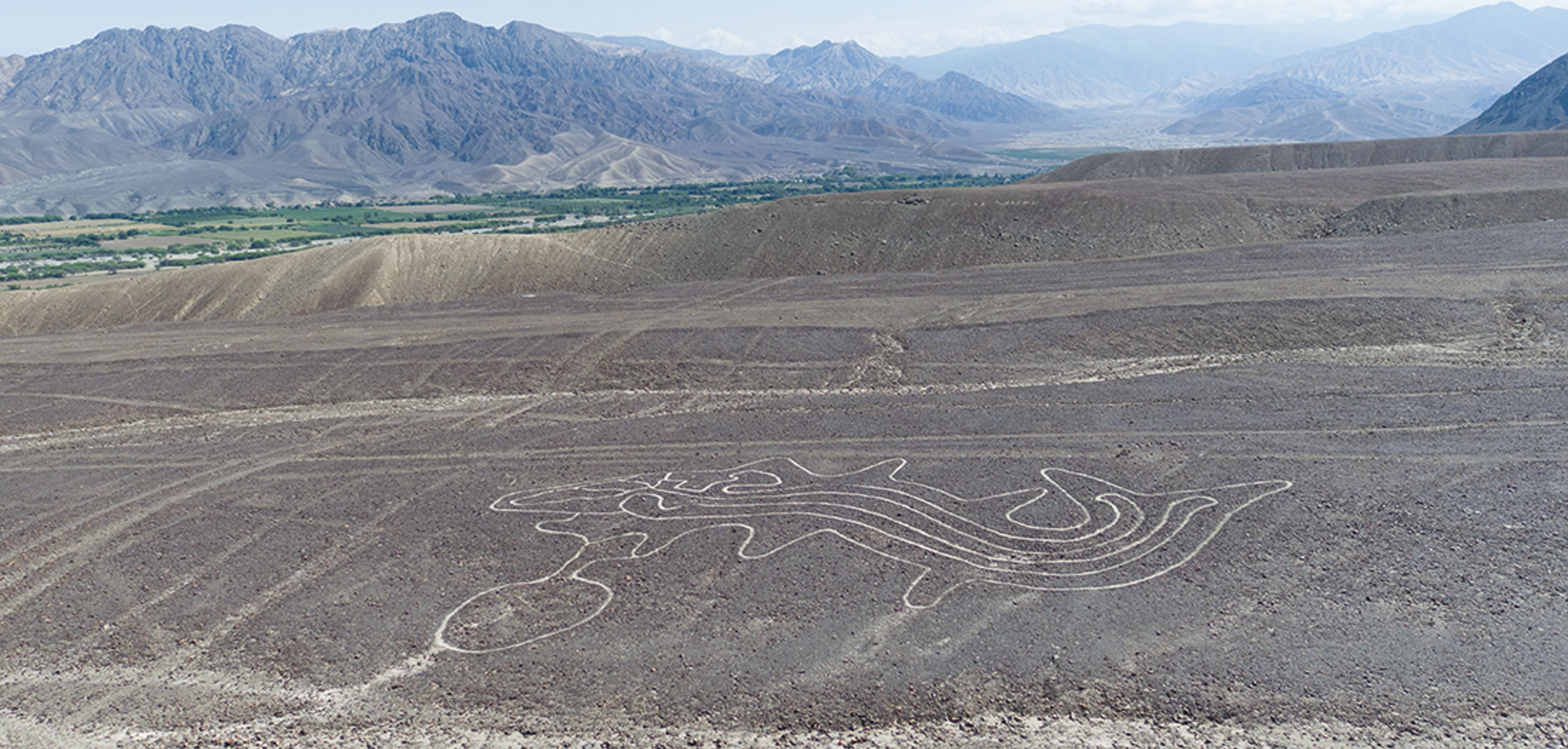 Nasca. Buscando huellas en el desierto