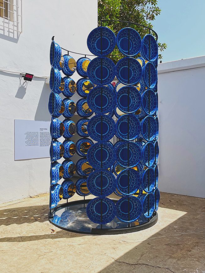 Installation view of “Salu Iwadi Studio, Water Basin Totem – A Matter of love“ at Résidence Les Viviers. Photo: Keren Lasme