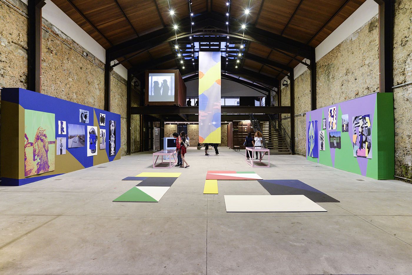 Installation Horizon, Eric Magassa. Photo: Julia Thompson. Courtesy Valongo International Image Festival.