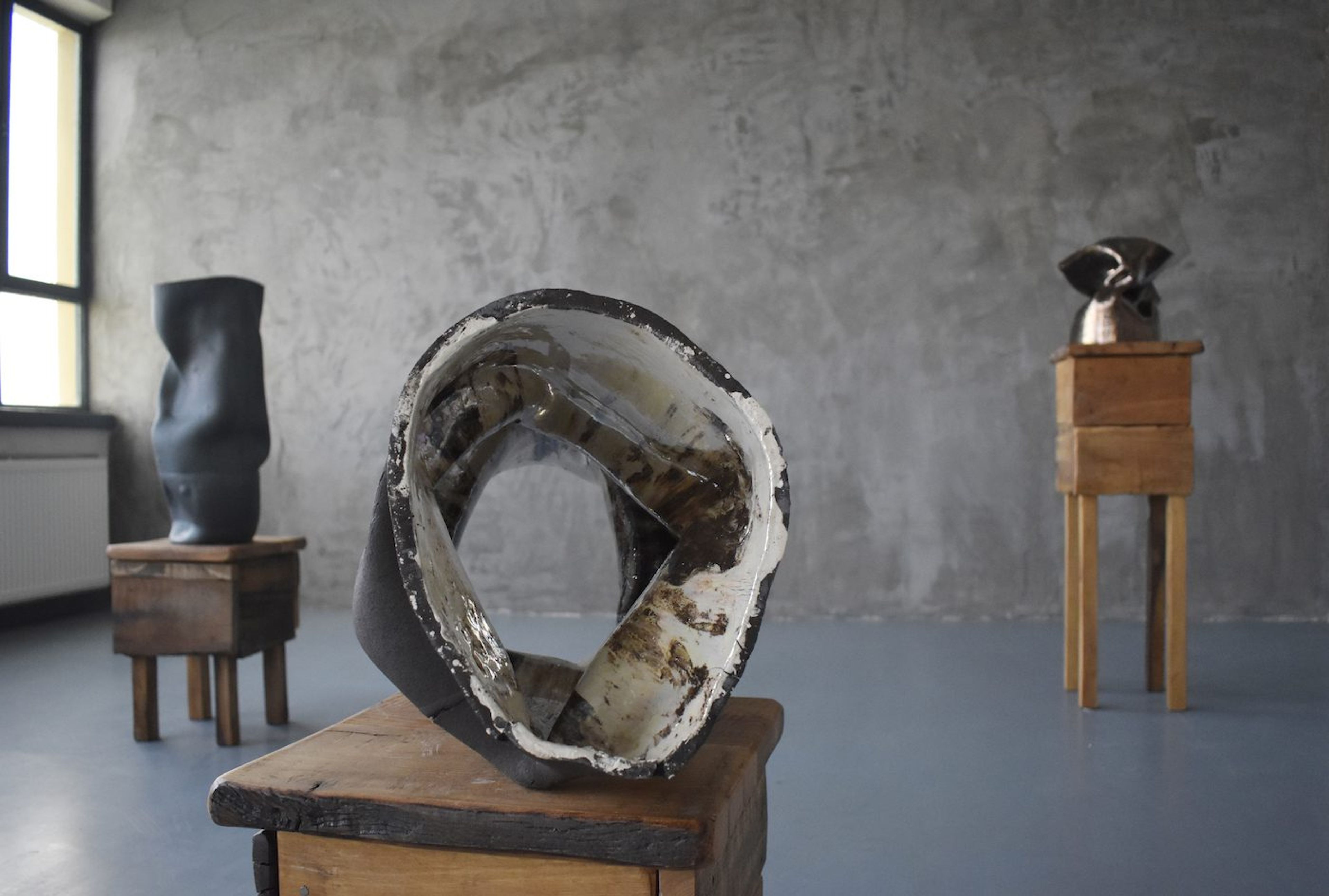 Installation view of "Ranti Bam: Common Ground" at Catinca Tabacaru Gallery in Bucharest. Courtesy of the gallery.