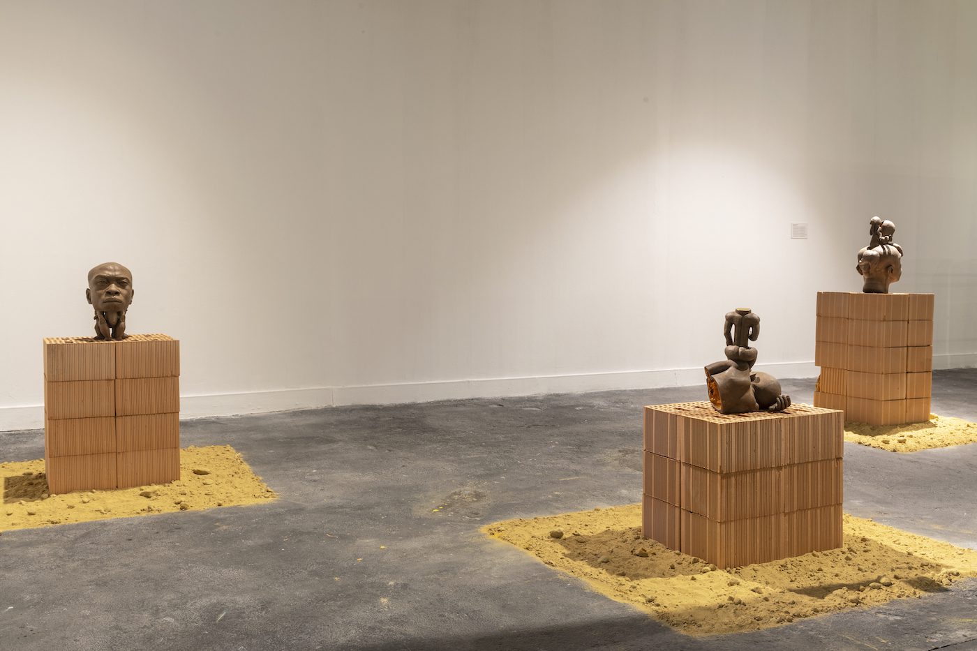 Victor Fotso Nyie. Installation View, SEDIMENTS. After Memory @ Mattatoio, Roma 2022 © SPAZIO GRIOT. Photo: Elia Buonora