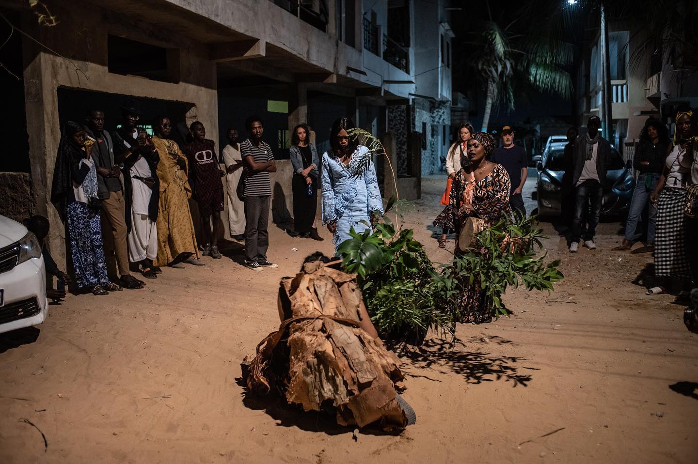 A project by Nyabinghi Lab co-produced by HAU Hebbel am Ufer, Kunstraum Kreuzberg/Bethanien, Nyabinghi Lab, KENU – LAB’Oratoire des Imaginaires and Chimurenga.
Funded by the TURN2 Fund of the German Federal Cultural Foundation and the Federal Government Commissioner for Culture and the Media. Photo:  Jean Baptiste Joire.