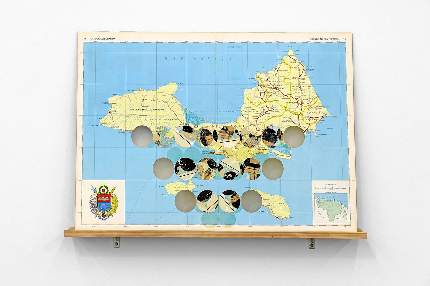 Eduardo Vargas Rico: Cartografía Básica 94 (Mar Caribe, Isla de Margarita) (2020). Collage/Mixed media on paper. Photographer: Leonardo Martínez Hlawacz. Courtesy of PLATABANDA.