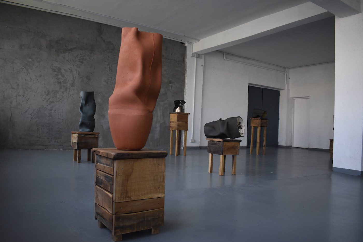 Installation view of "Ranti Bam: Common Ground" at Catinca Tabacaru Gallery in Bucharest. Courtesy of the gallery.