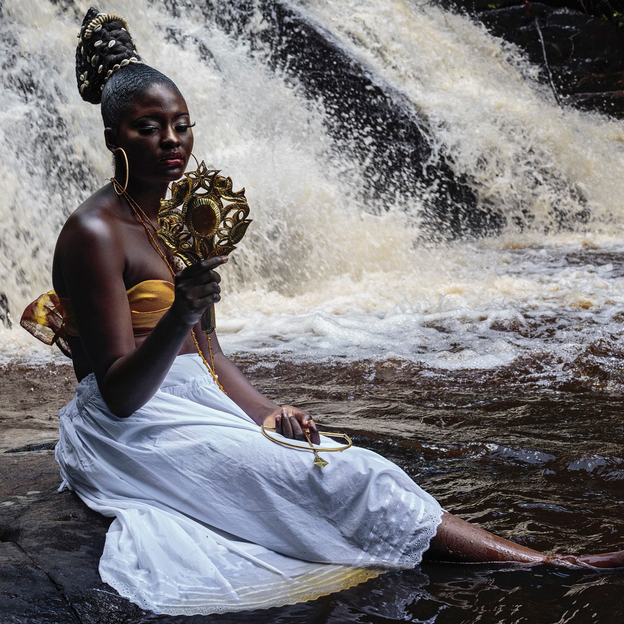 Ayrson Heráclito, Osún with Abebe and Ofá. 2020. Photograph. 122 x 122 cm. Press photo.