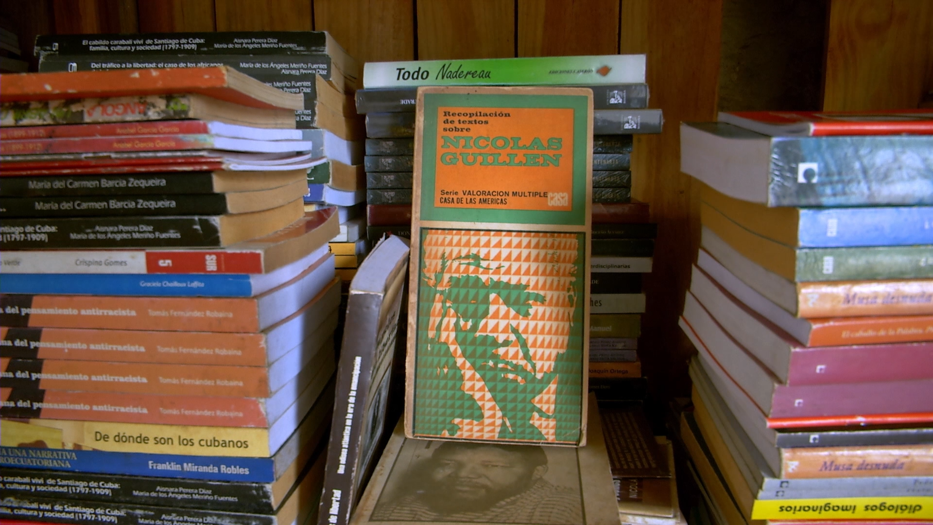 Recopilación de textos sobre NICOLÁS GUILLÉN (Casa de las Américas, Habana, 1974). Photo: Mónica María Oberschelp Garabito