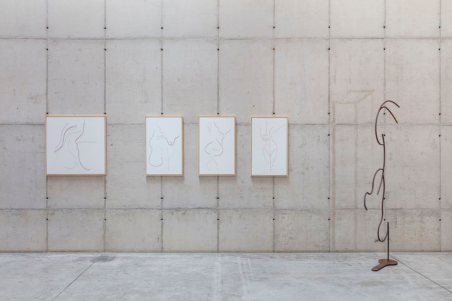 How to Talk about Difference Without Explaining It?