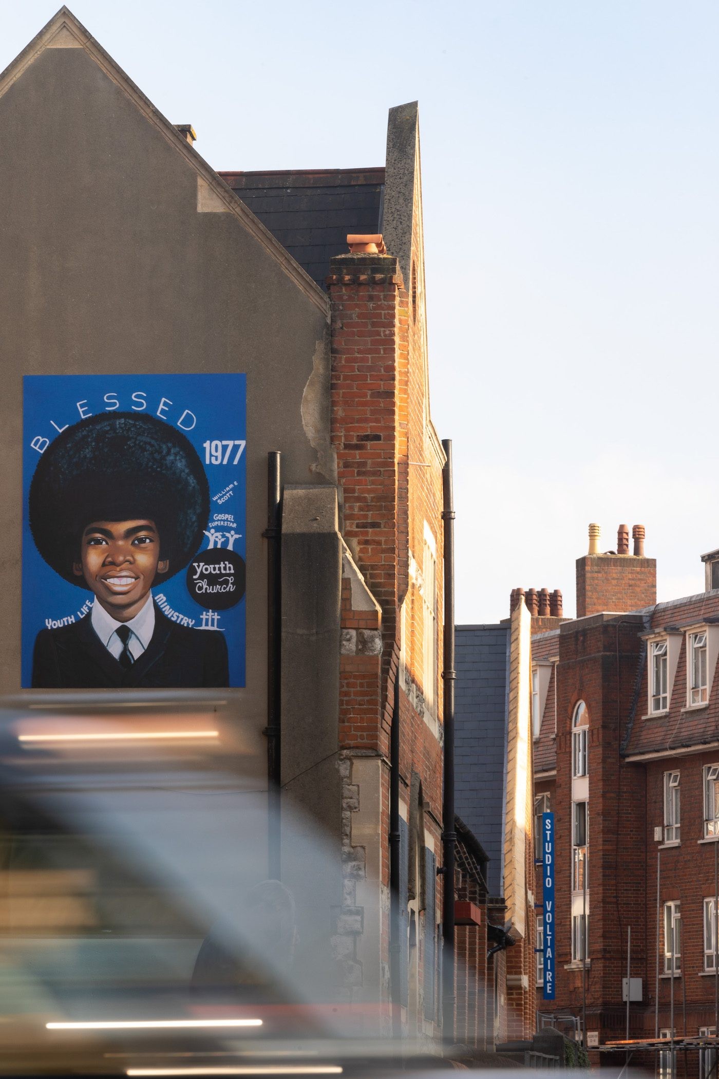 William Scott, 2021, a Studio Voltaire commission, image courtesy of the artist and Creative Growth. Photo Benedict Johnson.