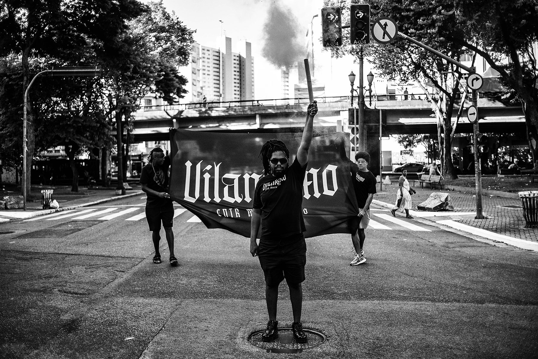 Irmandade Vilanismo: Bringing Poetry of the Periphery into the Bienal