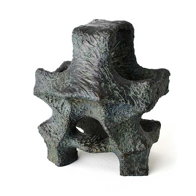 Sonja Ferlov Mancoba, Small mask with rib, 1975, Bronze 27,5 x 24 x 16,5cm, Edition 2 of 6 © STEVENSON