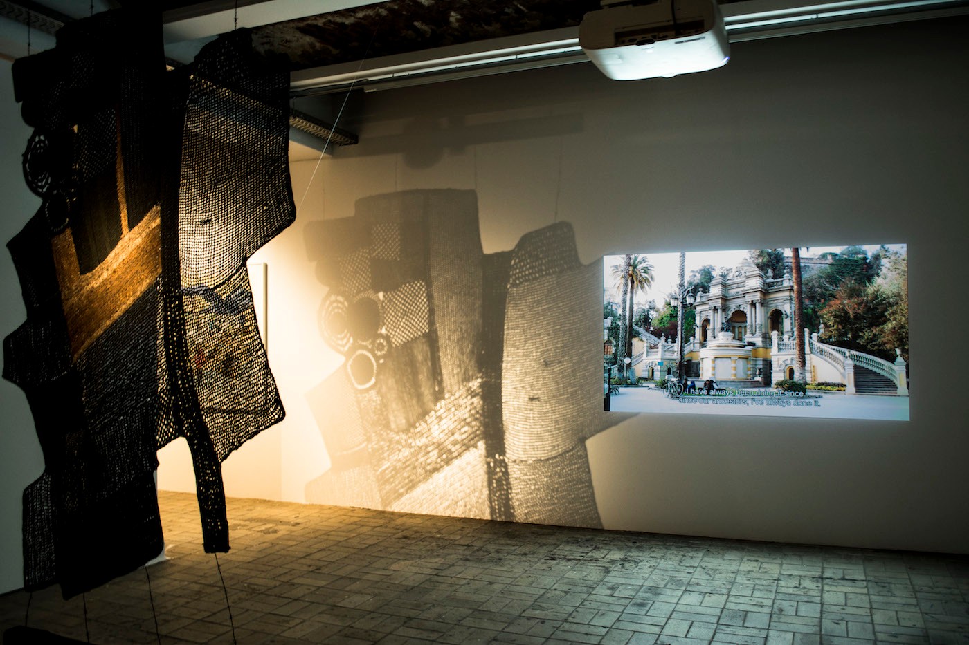 Paula Baeza Pailamilla, Kurü Mapu, video documentation, 2018. 11th Berlin Biennale, KW Berlin.