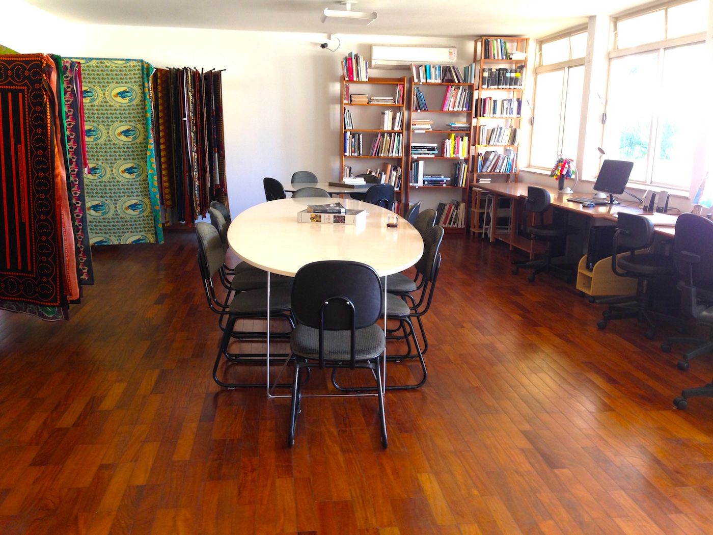 The library of the Africa Collection. Photo: Luciane Ramos-Silva