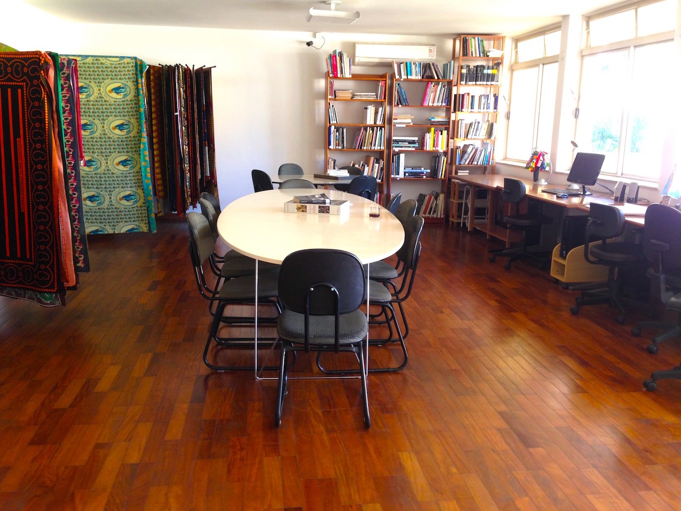 The library of the Africa Collection. Photo: Luciane Ramos-Silva