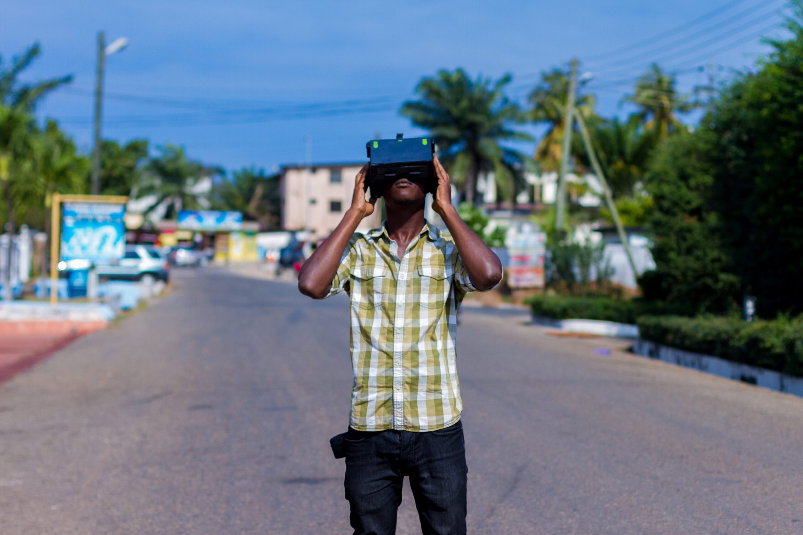 Believing is not Knowing - Contemporary And