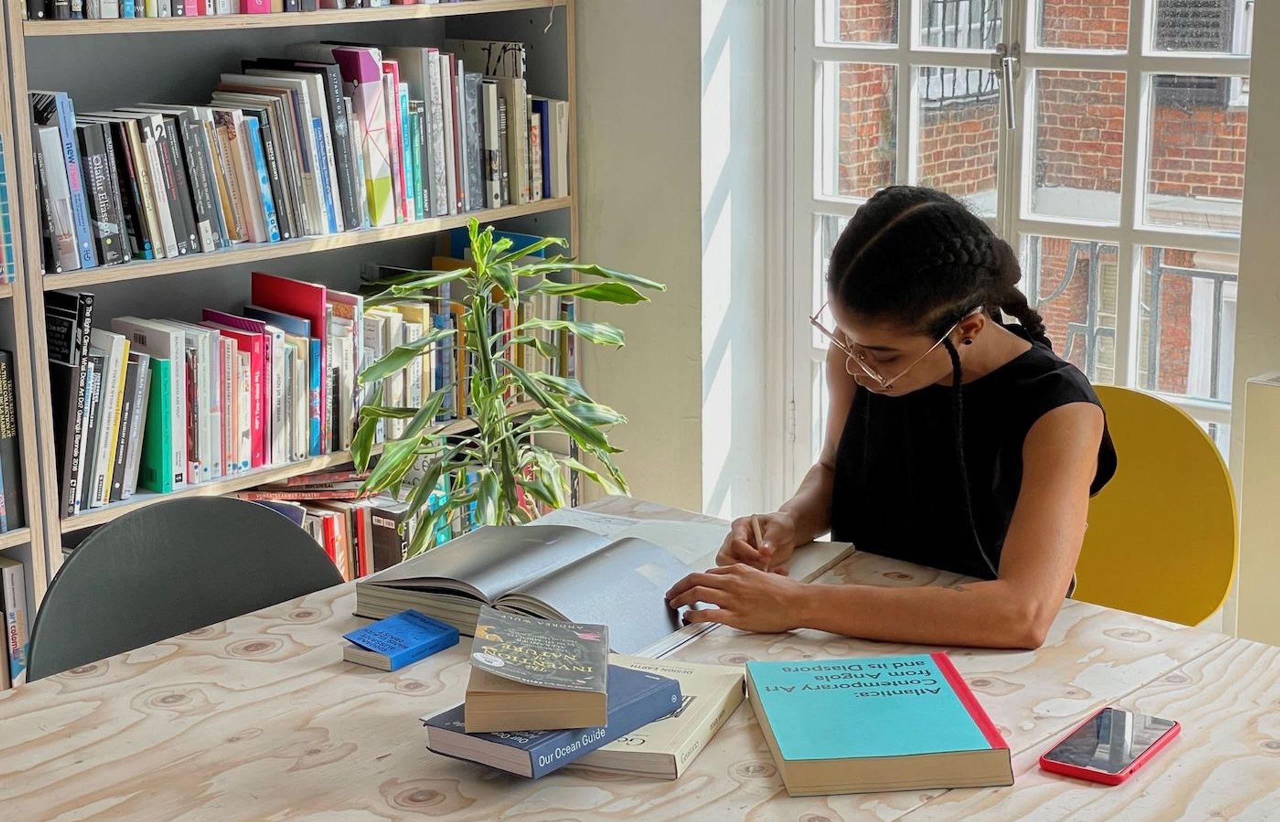 Curatorial residency in London