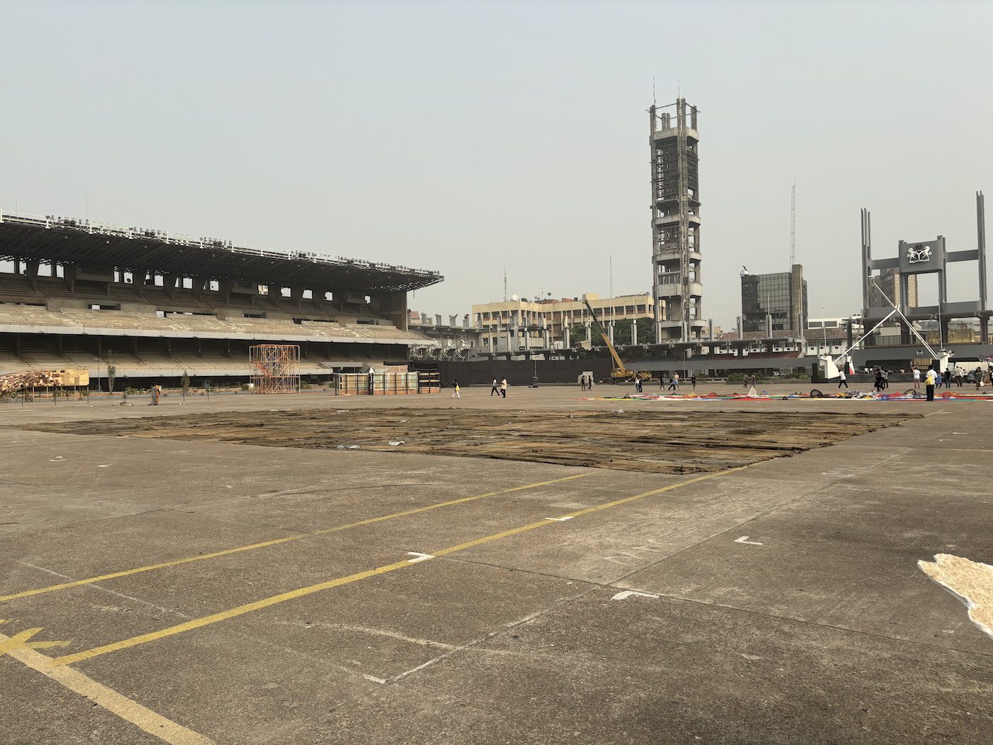 Ibrahim Mahama, Yakachana, 2012 – 2024. Installation view of Lagos Biennale 2024 at Tafawa Balewa Square. Photo: Sinazo Chiya