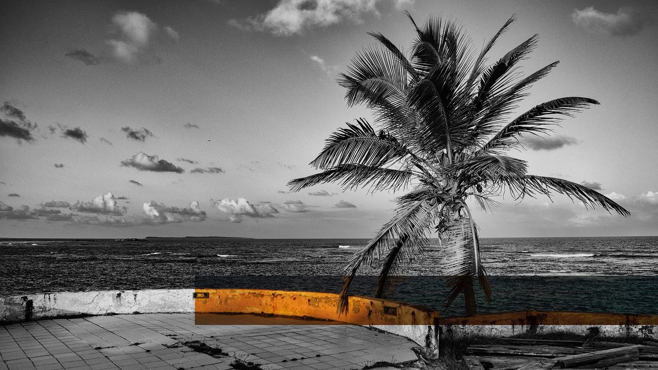 Sparkling Islands, Another Postcard of the Caribbean