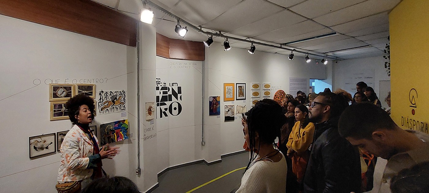 Current exhibition: Every Body is a Center at Casa PretaHub. Press photo