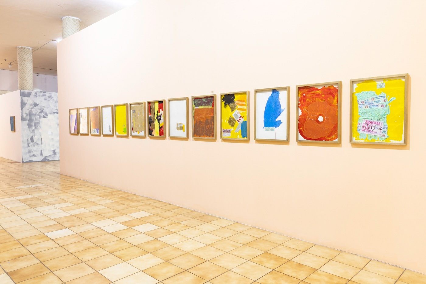 Installation View of “Elolo Bosoka: What he saw sees when he went goes strolling“ at Museum of Science and Technology (MST), Accra. September 12th – October 30th, 2024. Courtesy of the artist.