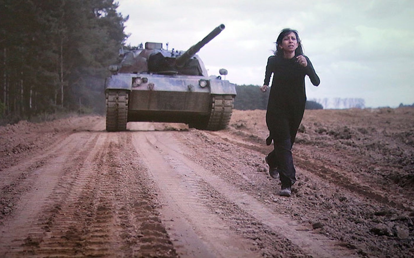 Regina José Galindo, The shadow, 2017. Video of the performance. Courtesy of the artist.