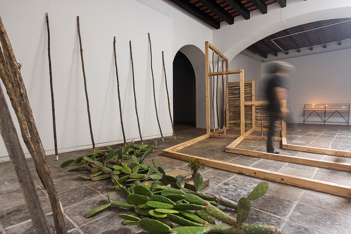 Jorge González, En la luz como ceniza: Las Cabañuelas, December 21, 2022 to February 17, 2023, Instituto de Cultura Puertorriqueña (ICP), San Juan, courtesy of the artist and the Embassy, San Juan. Photo: Raquel Perez-Puig