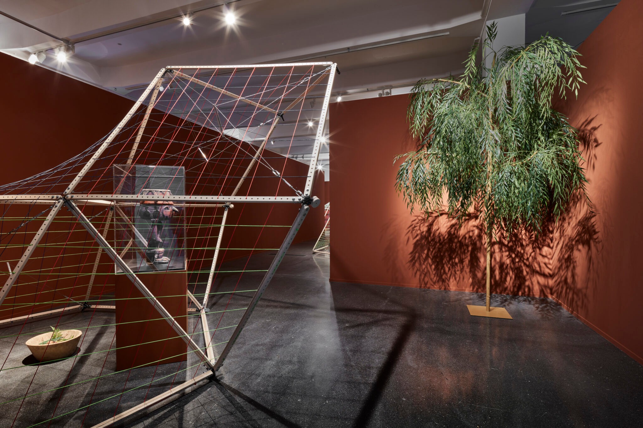 DK Osseo-Asare, Fufuzela. Ntan-drum, wood, leather, Loan of the Museum am Rothenbaum, Hamburg. Photo: Jürgen Spiler/Dortmunder U.