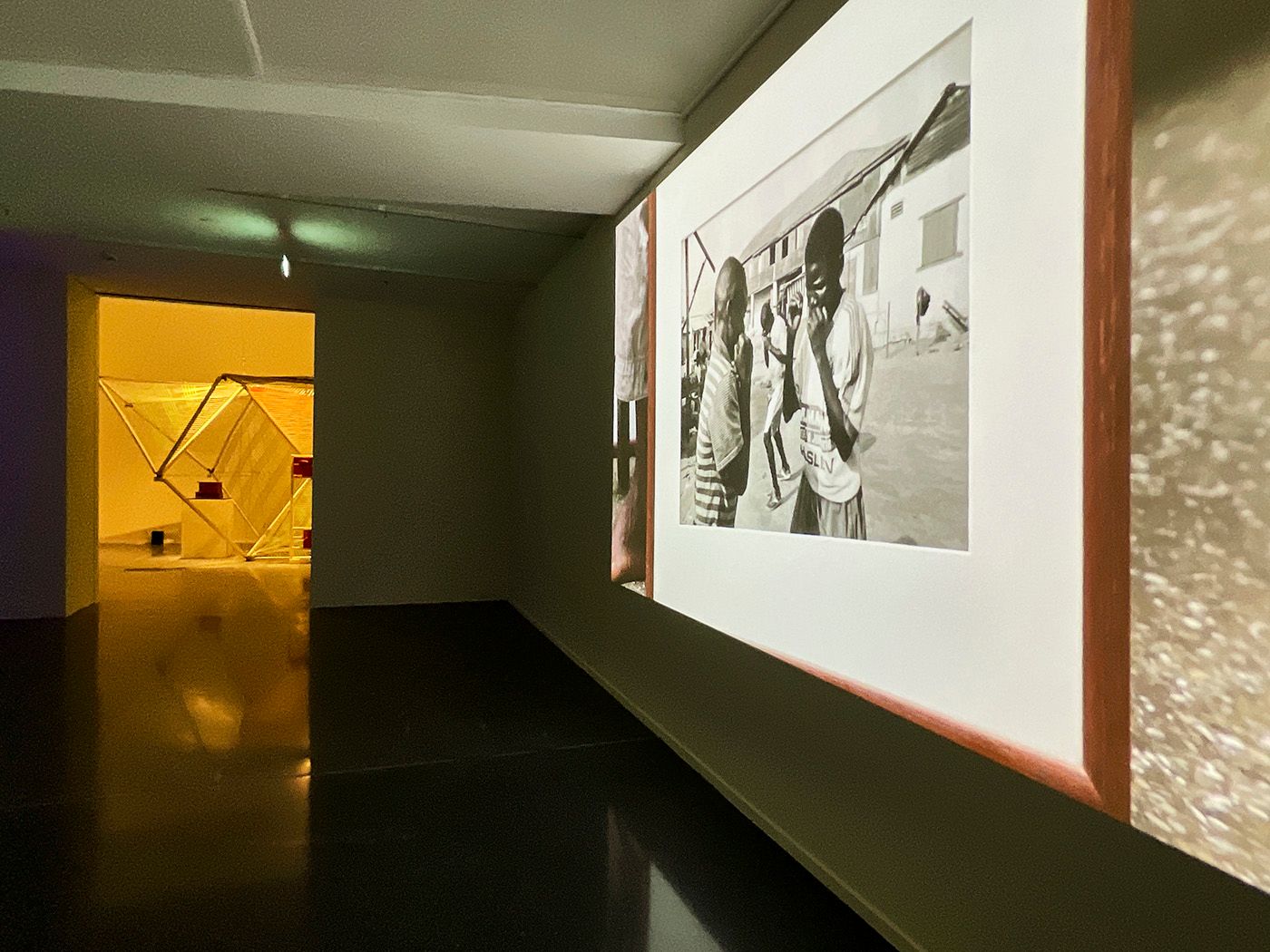 Nana Oforiatta Ayim, The Mobile Museum, Filme über das Mobile Museum unterwegs in Ghana (The Mobile Museum, movie on the mobile museum on the way). Photo: Jürgen Spiler/Dortmunder U.