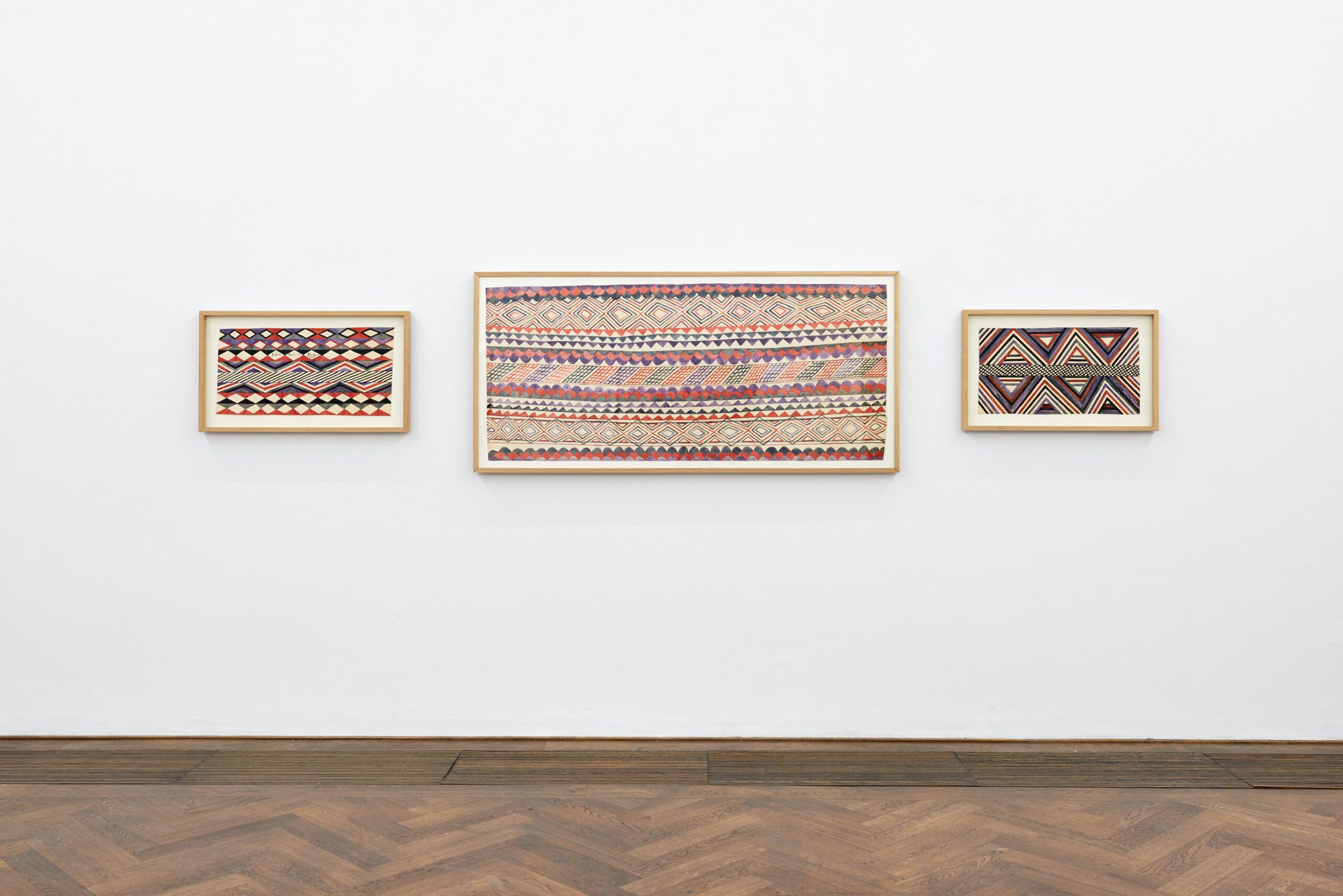 from left to right Thela Tendu aka Djilatendo, Untitled, ca. 1930 Watercolor and colored inks on paper Courtesy Royal Library of Belgium, Brussels Thela Tendu aka Djilatendo, Untitled, ca. 1930 Watercolor and colored inks on paper Courtesy Royal Library of Belgium, Brussels tshela-tenduo, Untitled, 1931 Watercolor and colored inks on paper Courtesy Royal Library of Belgium, Brussels Photo: Philipp Hänger