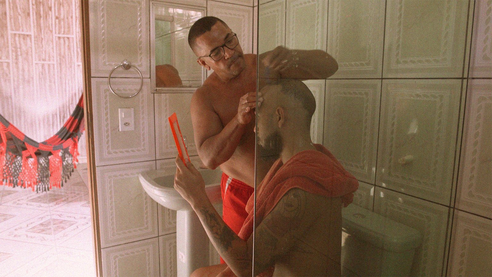 Waleff Dias, "remembering that pain is not the only way to exist". Courtesy of the artist.