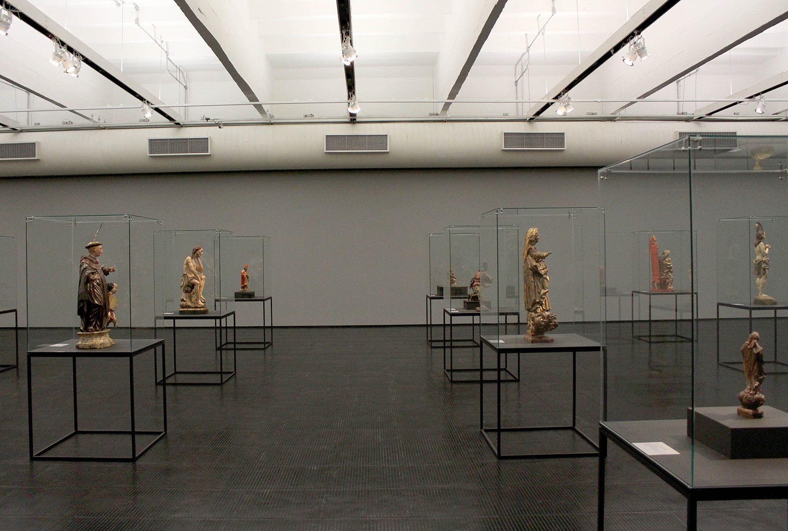 Images of Aleijadinho, MASP 2017.