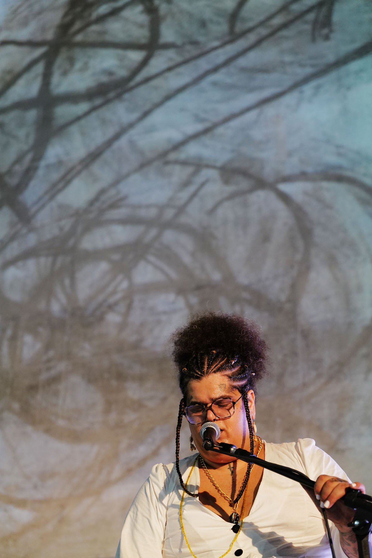 Abigail Campos Leal, performance at MIS Ceará, 2022. Press Photo