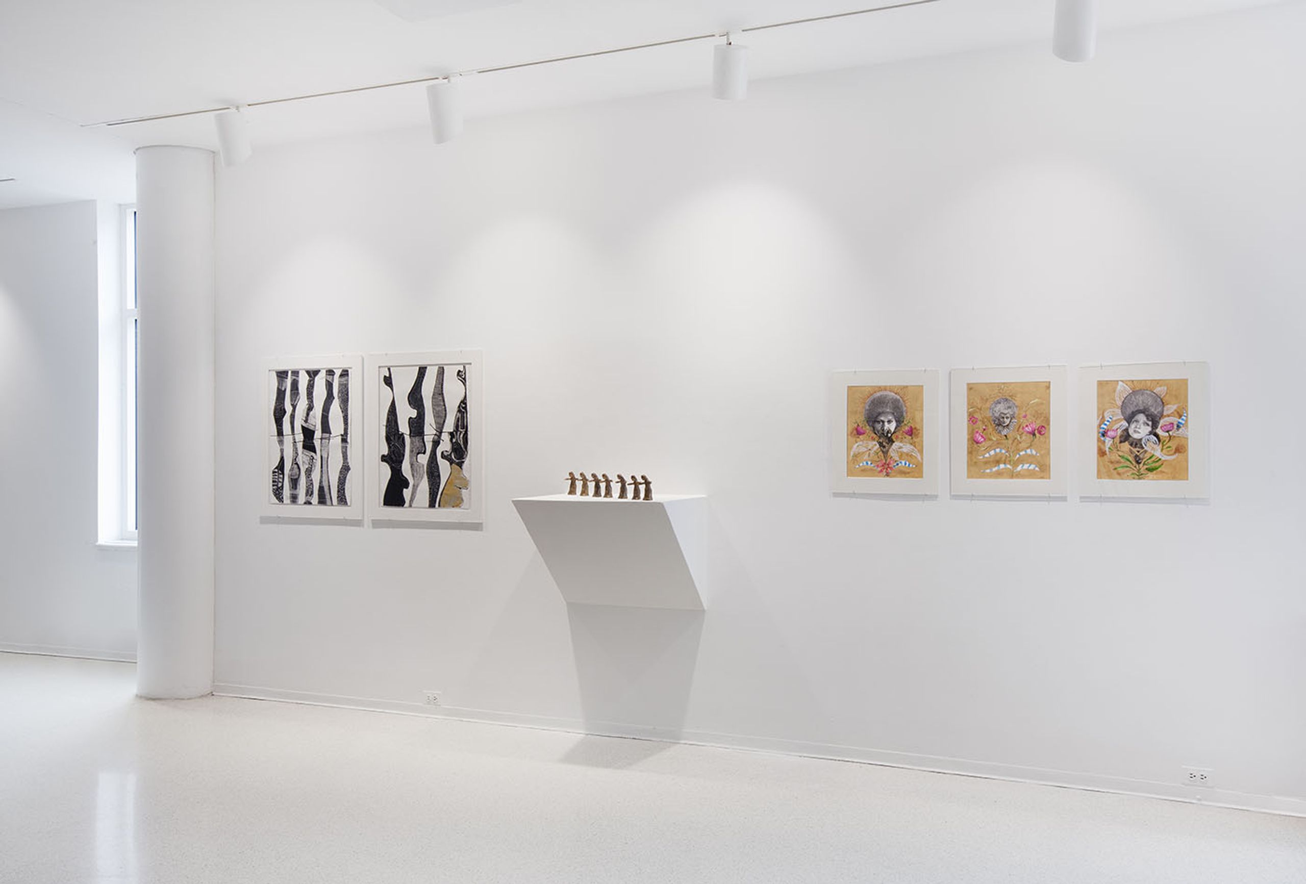 View of the exhibition Raíces y renacimiento: Mujeres Dominicanas en el Arte (Roots and Rebirth: Dominican Women in Art), at Hostos Center for the Arts and Culture (USA). Photo: courtesy of @404artcollection