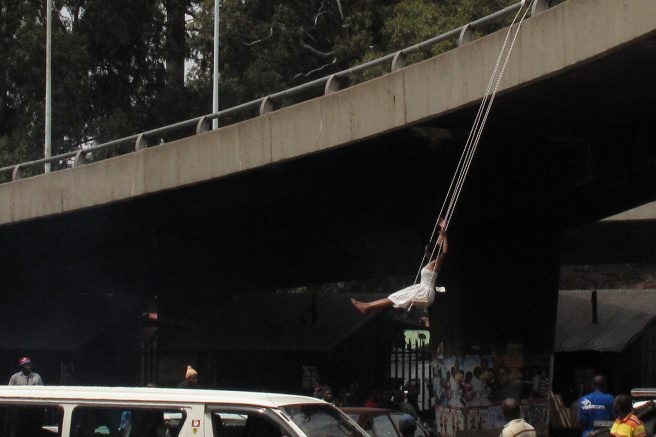 Center for Historical Reenactments (CHR): Washing the Shovels