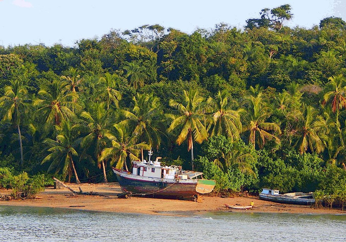 Yolanda Chois – Searching for Paths Towards Safer Shores