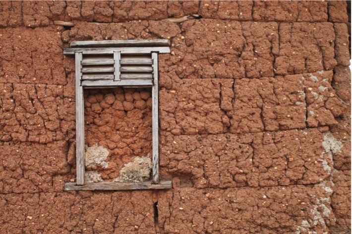 “THE GOWN MUST GO TO TOWN...” KNUST END-OF-YEAR EXHIBITION 2015