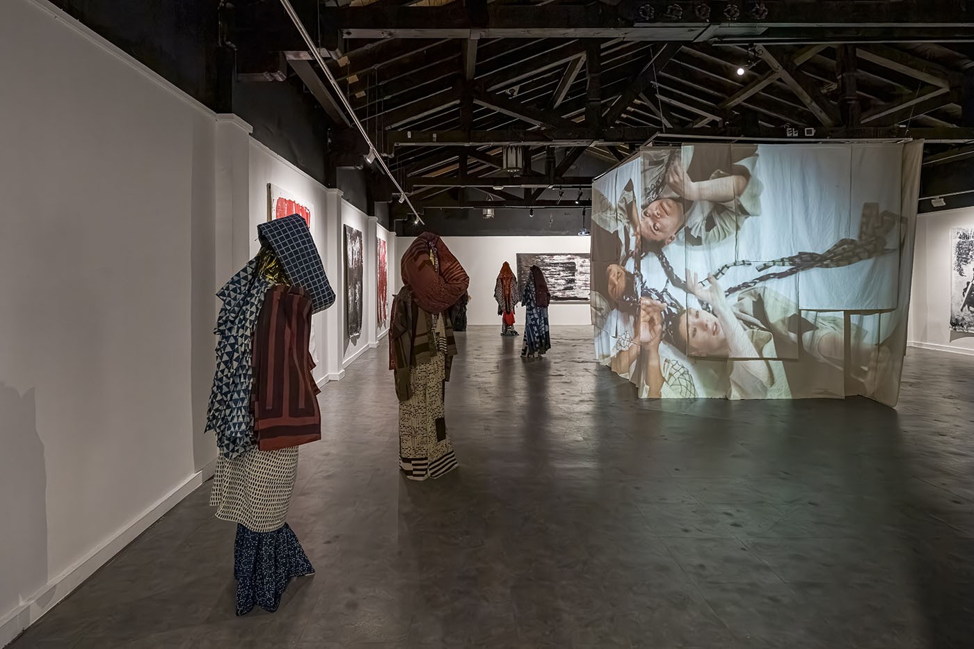Installation view of Electric Dub Station: The Return of Tomorrow. Courtesy of the Museum of Contemporary Art of Panama (MAC). Alfredo J. Martiz / @ajmartizj.