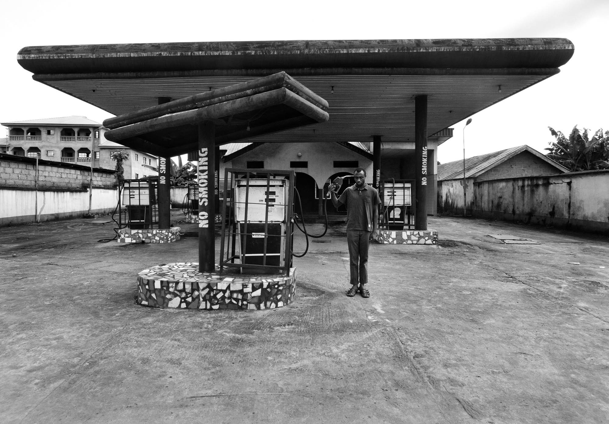 Emeka Okereke, Dilemma of the New Age, Aba, Nigeria, 2012. Courtesy of Invisible Borders