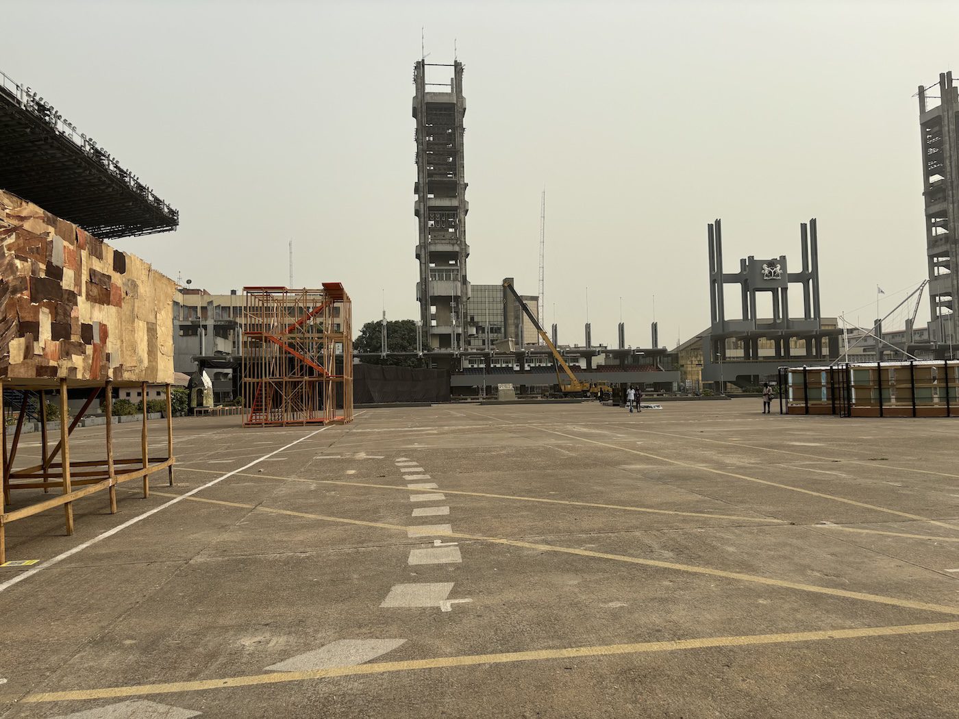 Installation view of Lagos Biennale 2024 at Tafawa Balewa Square. Photo: Sinazo Chiya