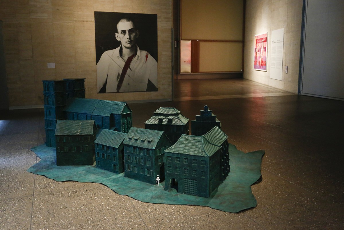 Refugio frente a la tormenta. Miradas al exilio desde la Colección MUSAC