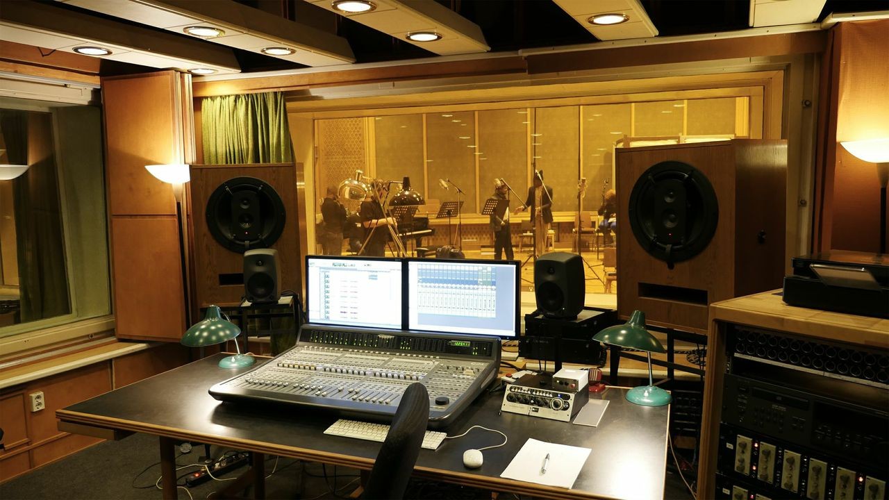 Emeka Ogboh: About Anthems, Bird Calls, Voices, and Choirs - Contemporary And