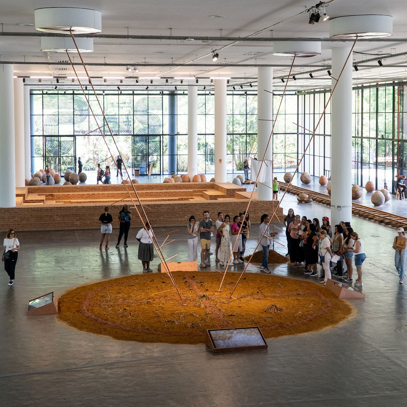 Ana Pi with Taata Kwa Nkisi Mutá Imê - ANTENA IA MBAMBE, 2023. Mayara Maluceli for NA MATA LAB©.