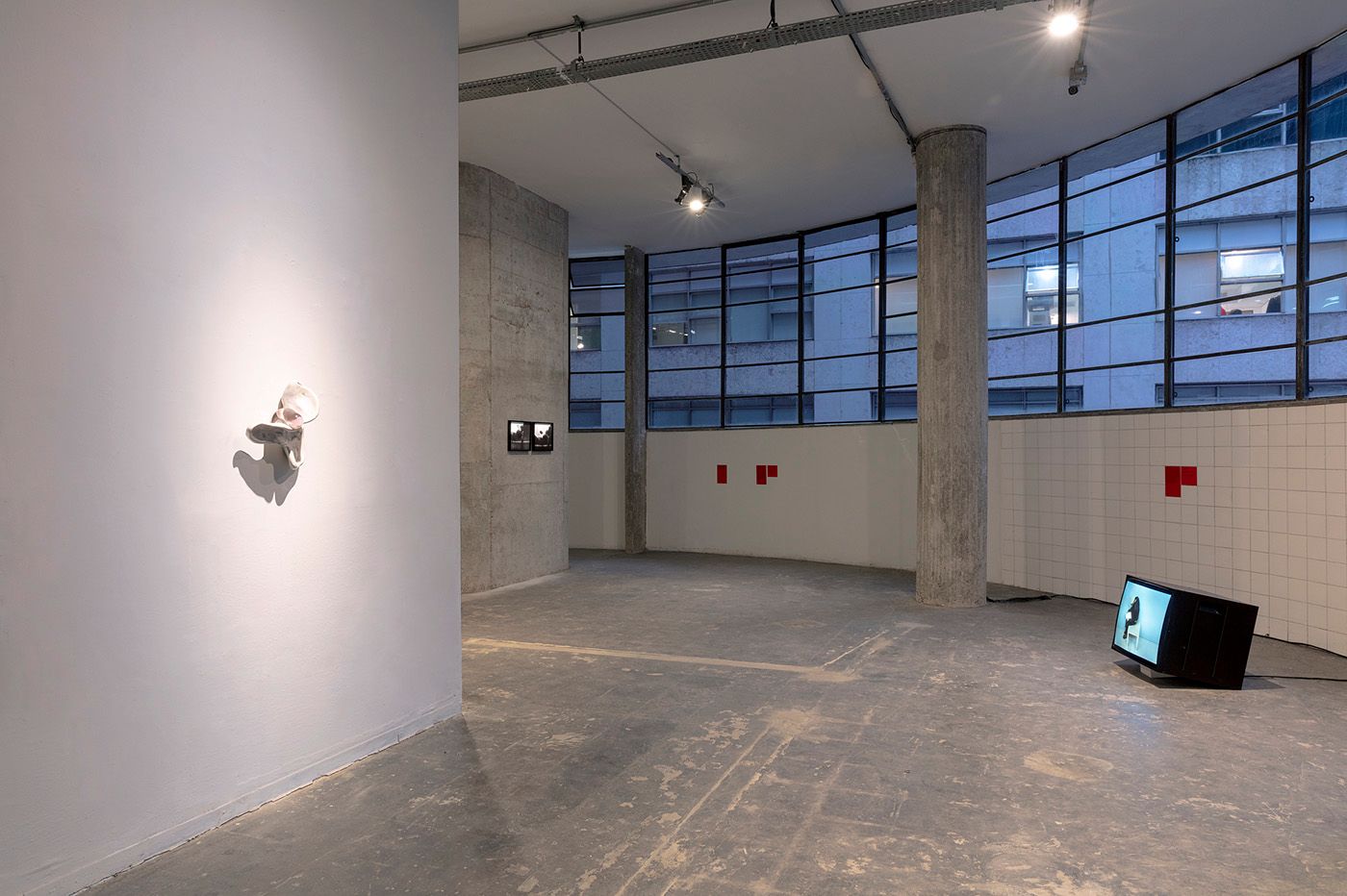 View of the exhibition “from underwater mountains fire makes islands”, Pivô, 2022. Photo: Everton Ballardin