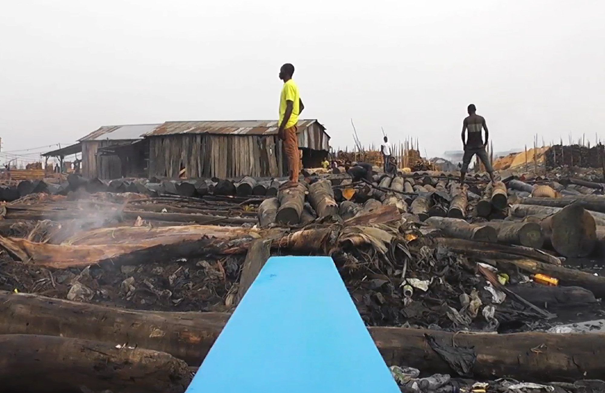 Karimah Ashadu, Film still - "Makoko Sawmill", 2015. Courtesy of the artist